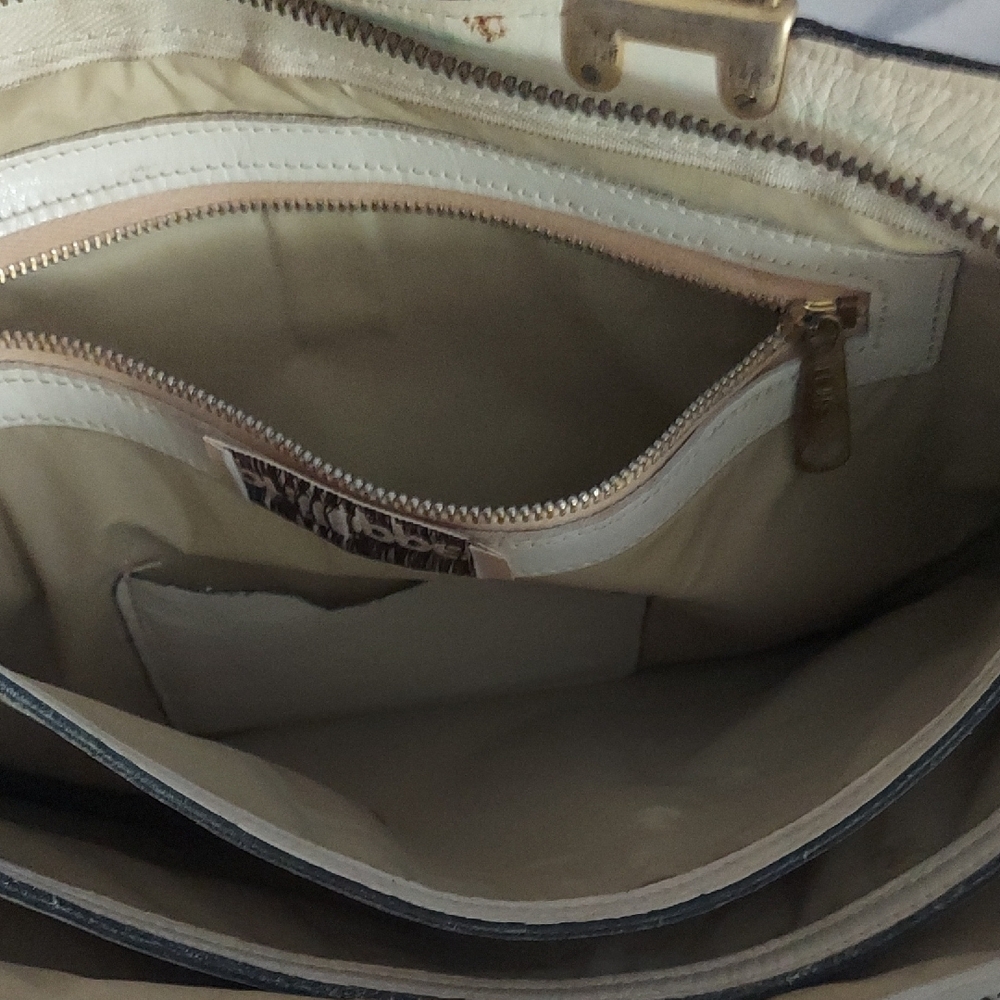3 For $12 Cream Womens Handbag - Picture 15 of 16